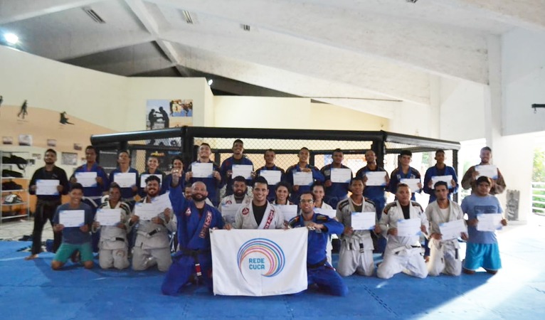 Atletas de JiuJitsu da Rede Cuca recebem certificado em seminário de preparação para o campeonato Ceará Summer 2019