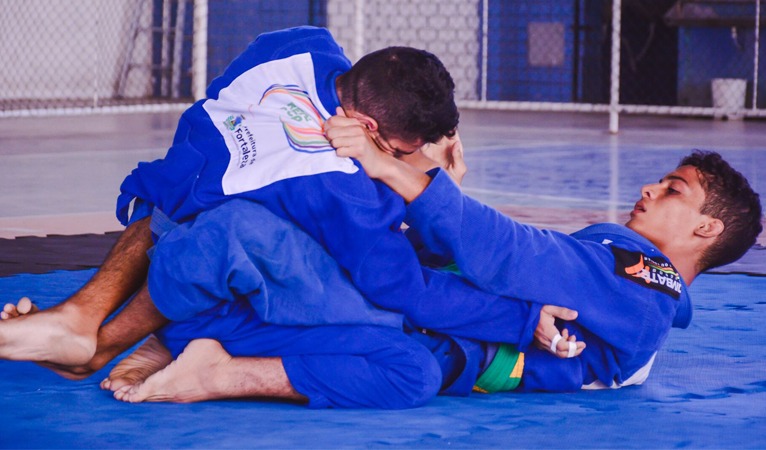 Cearense campeão mundial de jiu-jitsu busca patrocínio para evento em Abu  Dhabi, Esportes
