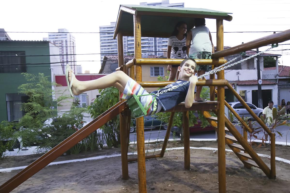 A praça ganhará um parque infantil do Projeto Praça Amiga da Criança