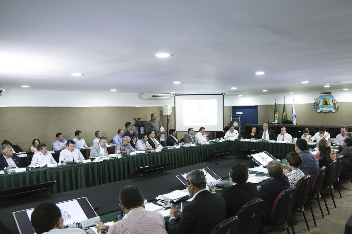 reunião com secretariado