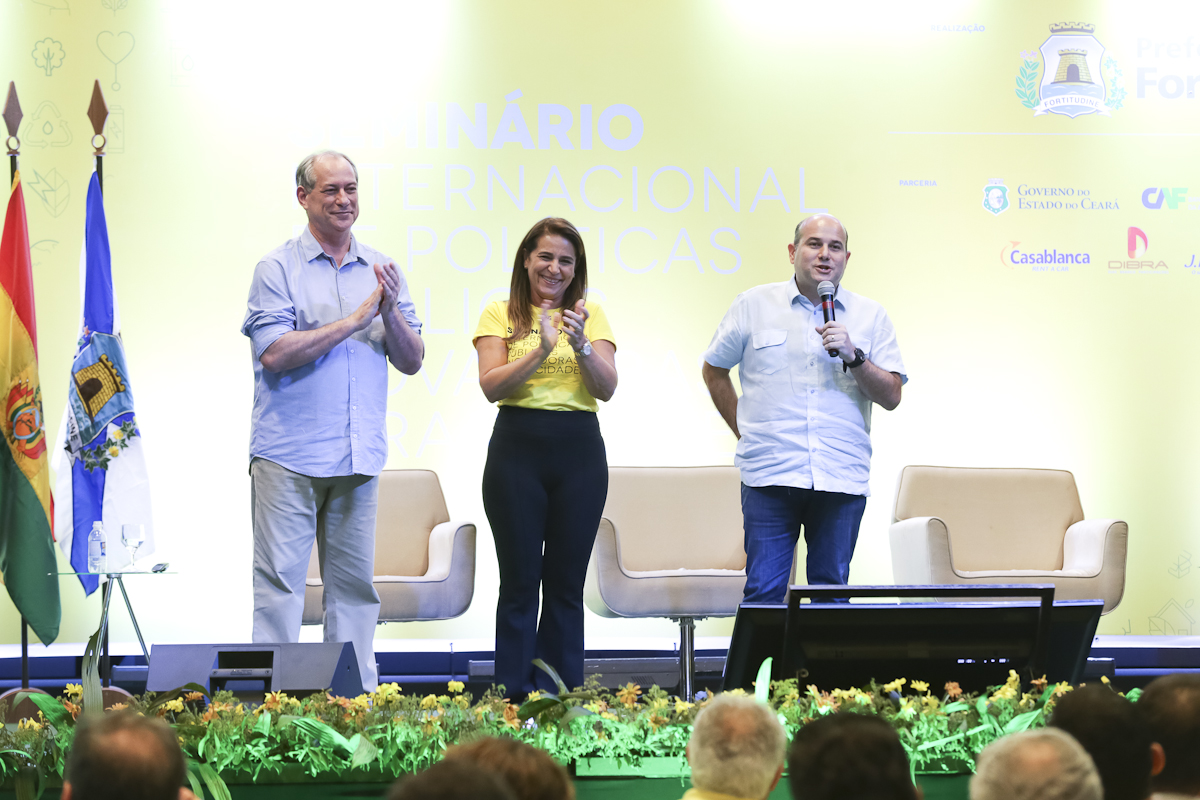 ciro gomes, patrícia macedo e prefeito roberto cláudio