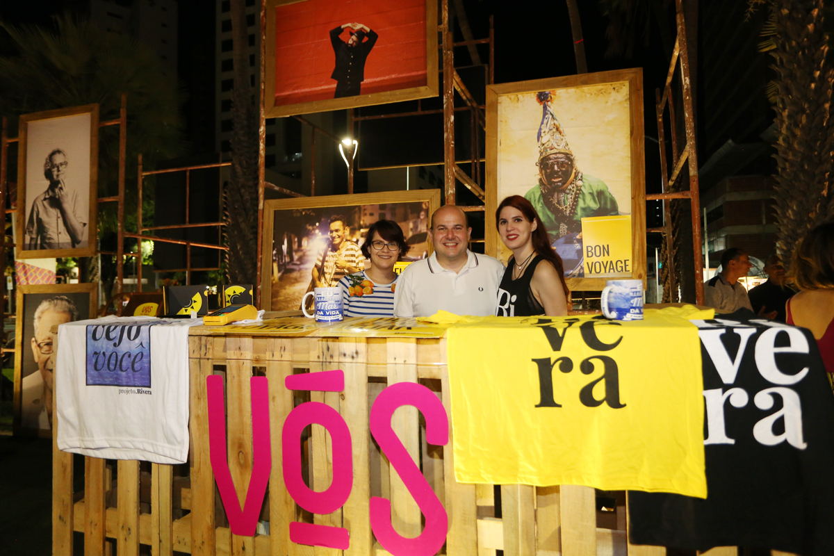 prefeito roberto cláudio na praça portugal
