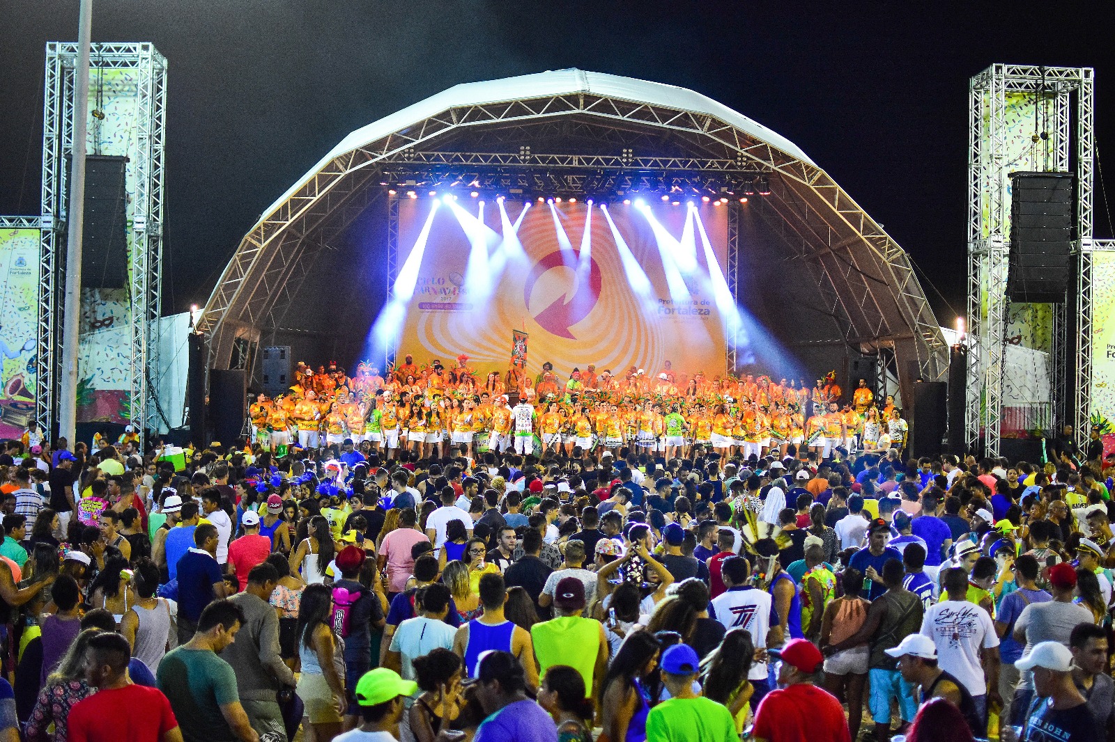 Cadastramento de ambulantes para o pré-carnaval 2018 (Praia de Iracema)