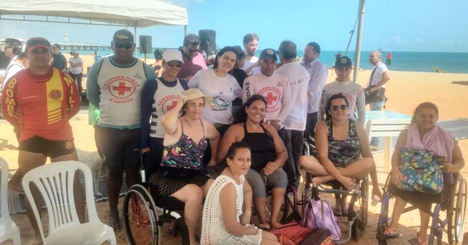 Pessoas com deficiência recebem atenção especial na Beira Mar
