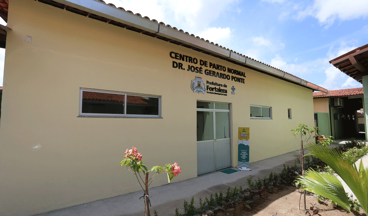 fachada do centro de parto normal com letreiro escrito Centro de Parto Normal Dr. José Gerardo Ponte