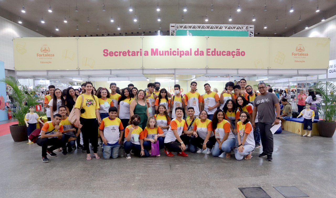 Prefeitura de Fortaleza participa da Bienal do Livro com stand da