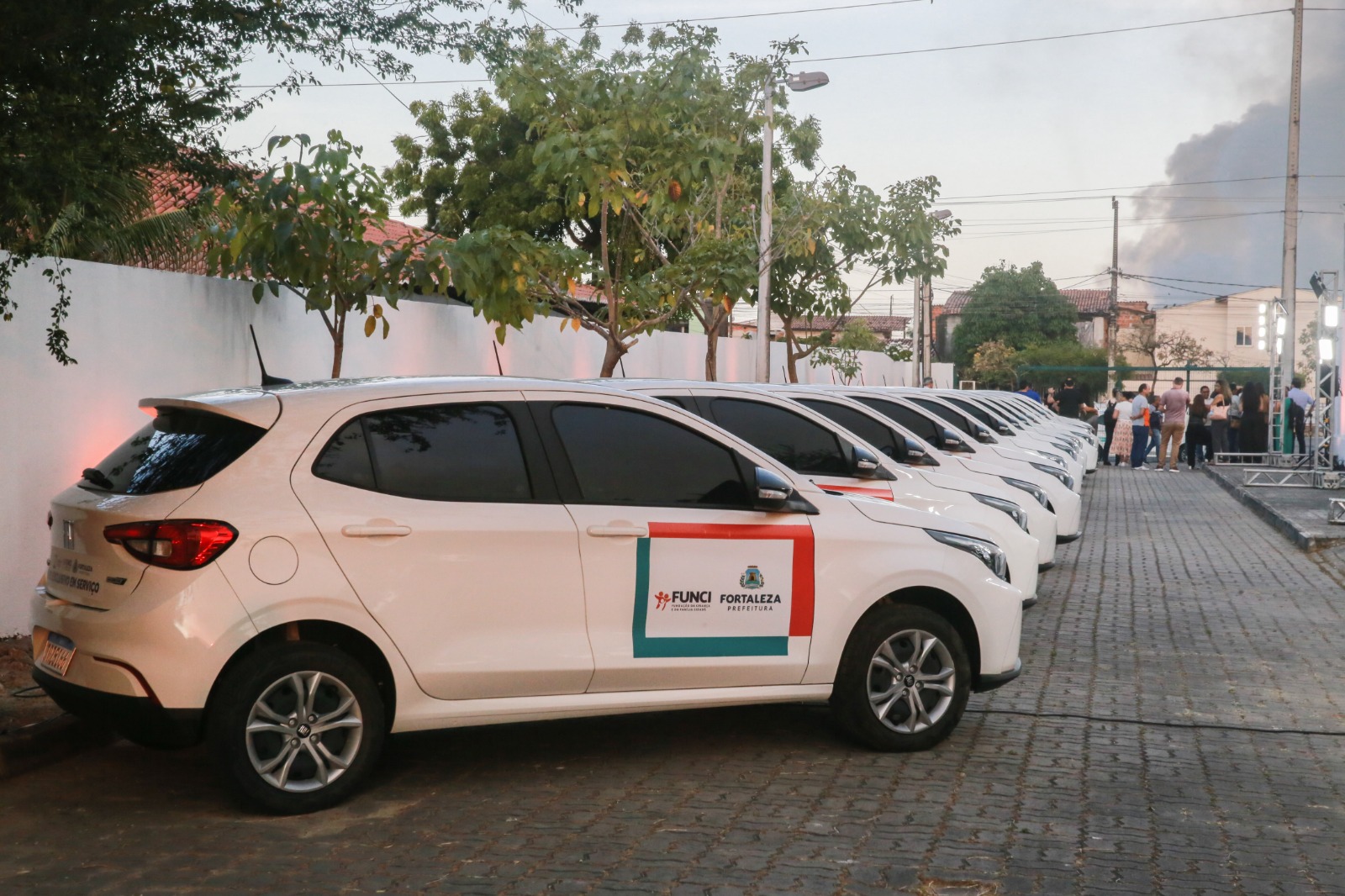 A medida busca ampliar a frota veicular dos equipamentos e oferecer melhores condições de trabalho às equipes 