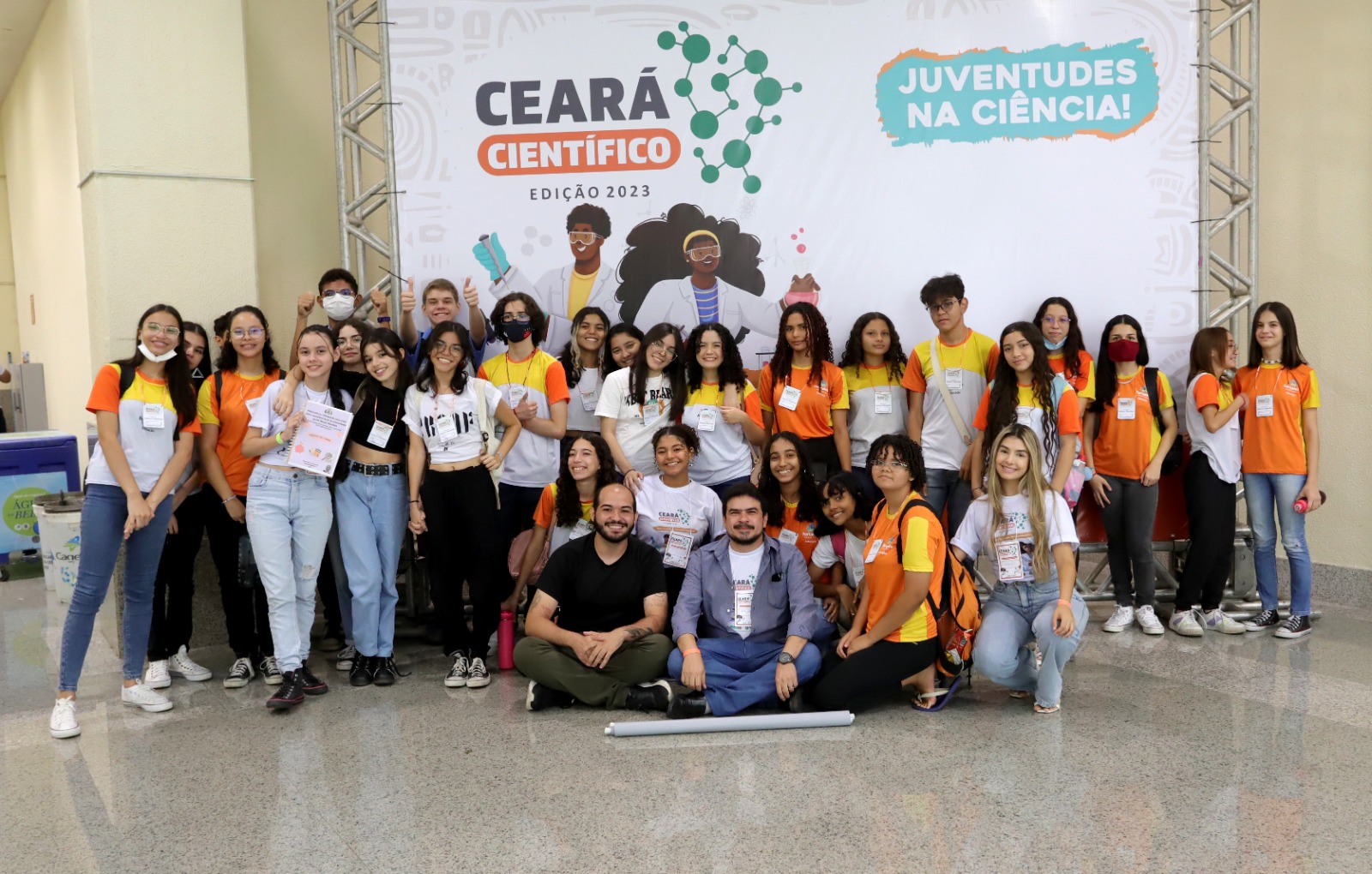 Foto de alunos da Rede