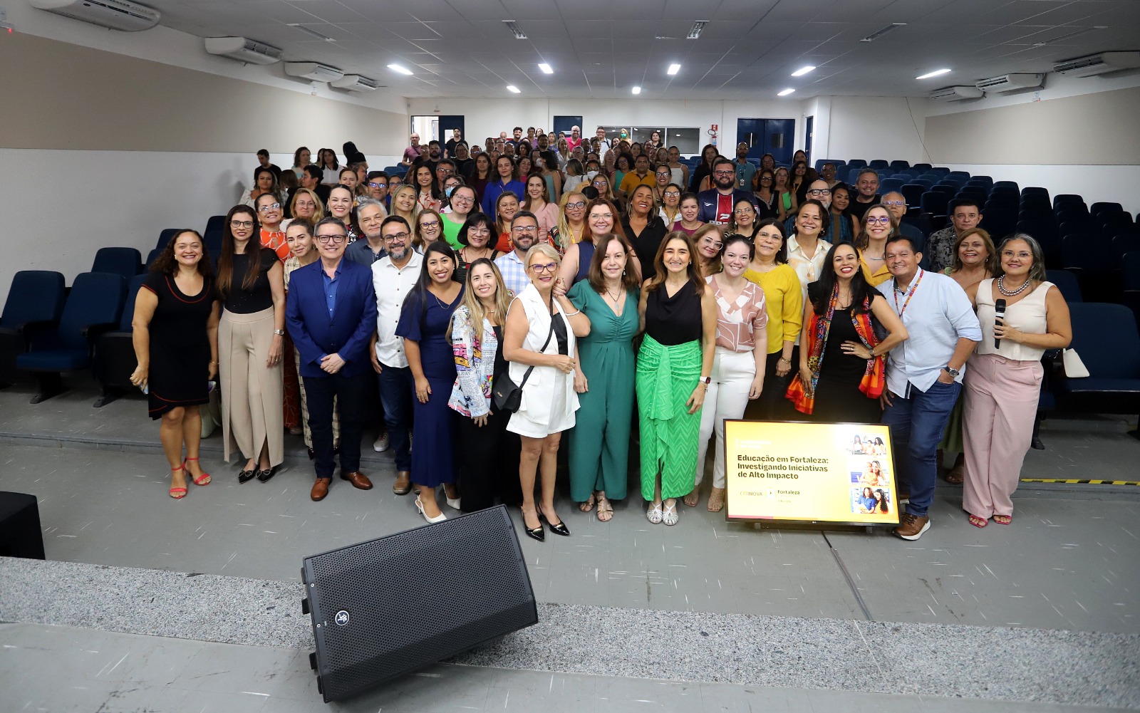 O livro analisa as ações educacionais implementadas na Rede Municipal ao longo de uma década, de 2013 a 2023 O livro analisa as ações educacionais implementadas na Rede Municipal ao longo de uma década, de 2013 a 2023