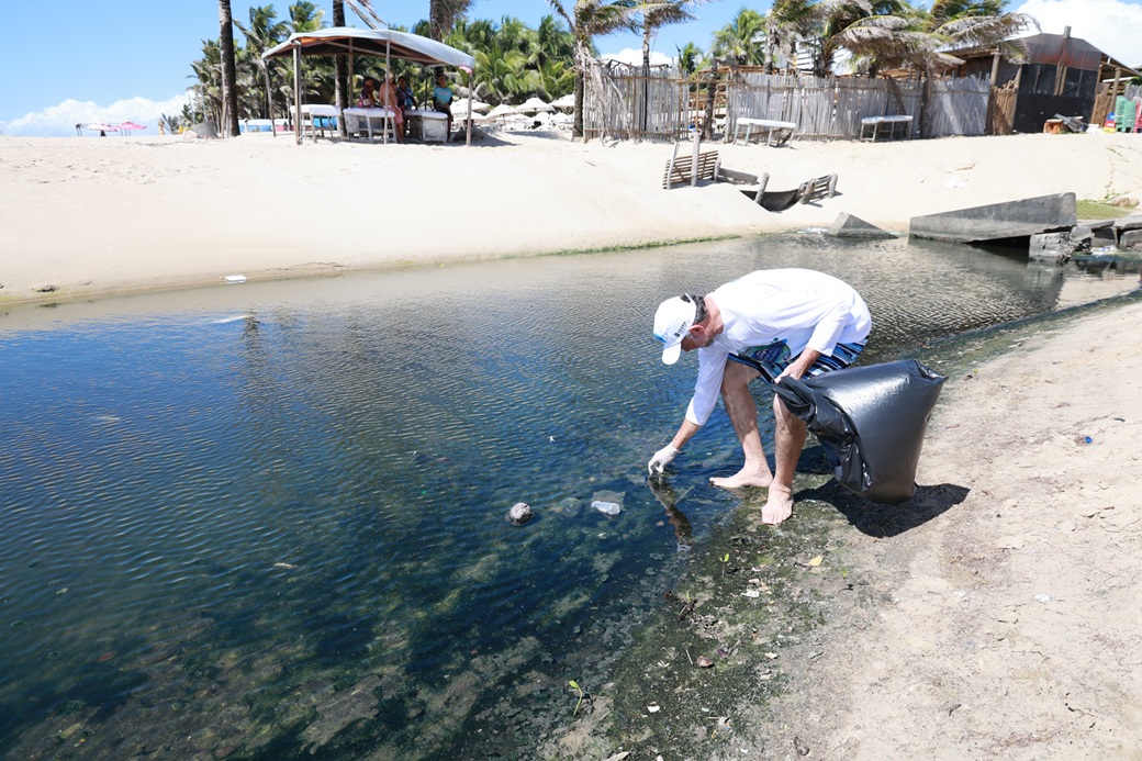 limpeza em praia