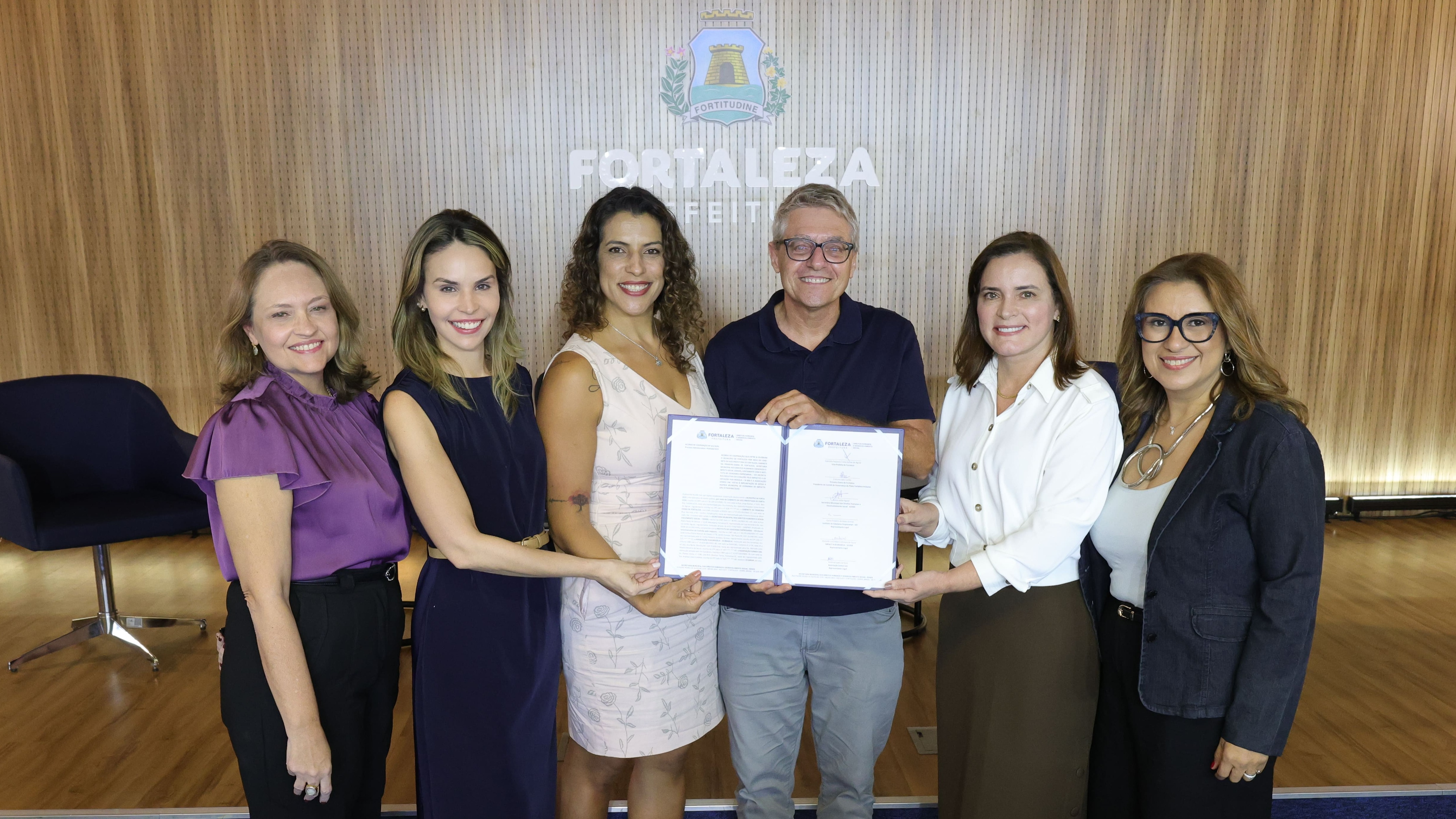 Prefeitura de Fortaleza avança na estruturação de política de economia de impacto e firma parceria c