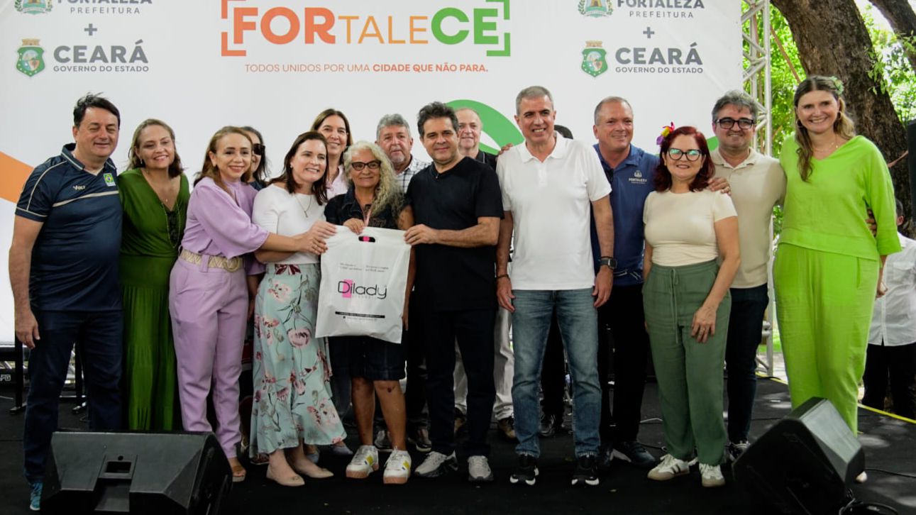 Fortaleza Inclusiva: Prefeitura entrega 200 próteses mamárias para mulheres mastectomizadas