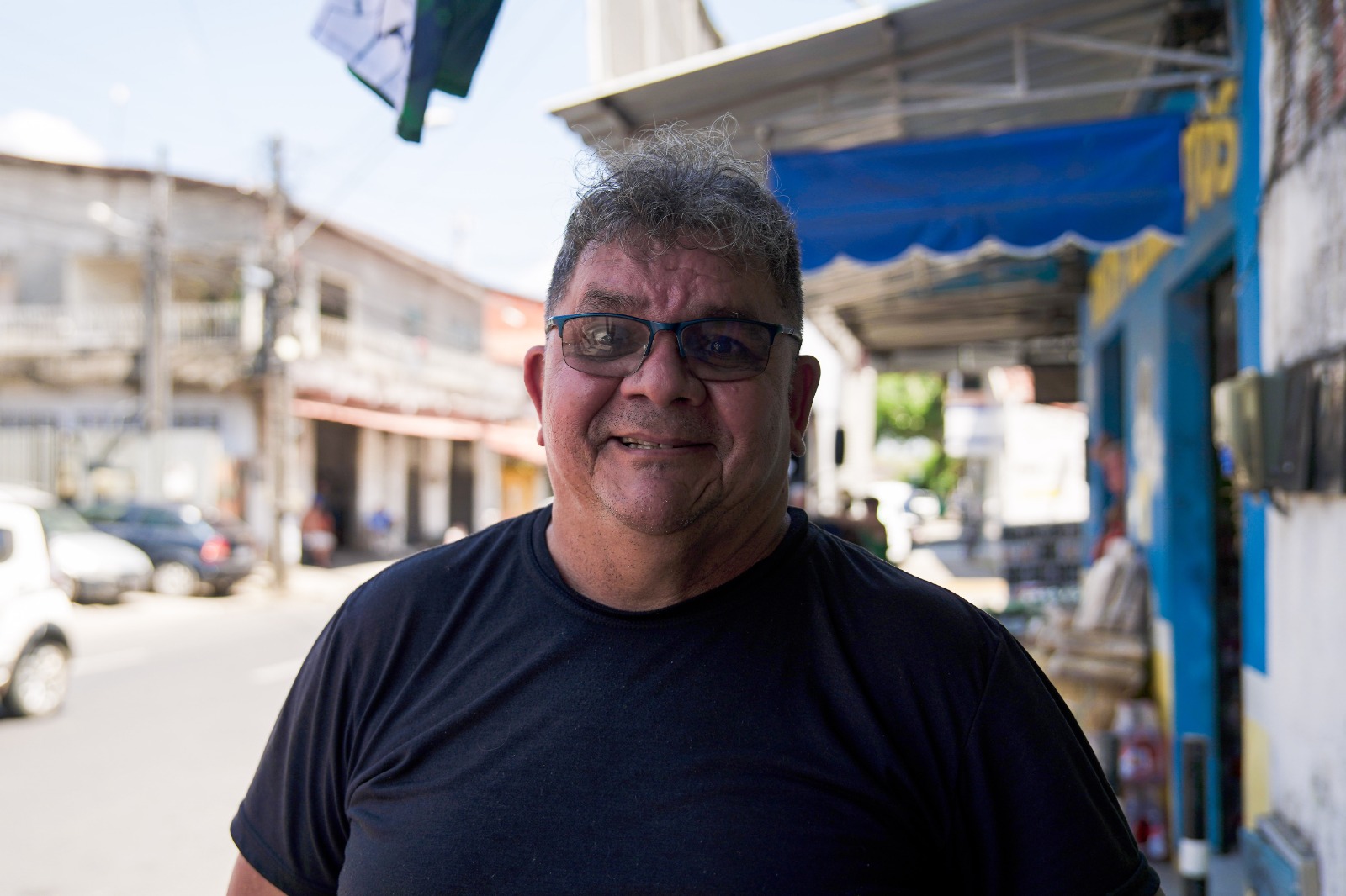 Benito Costa posa para a foto