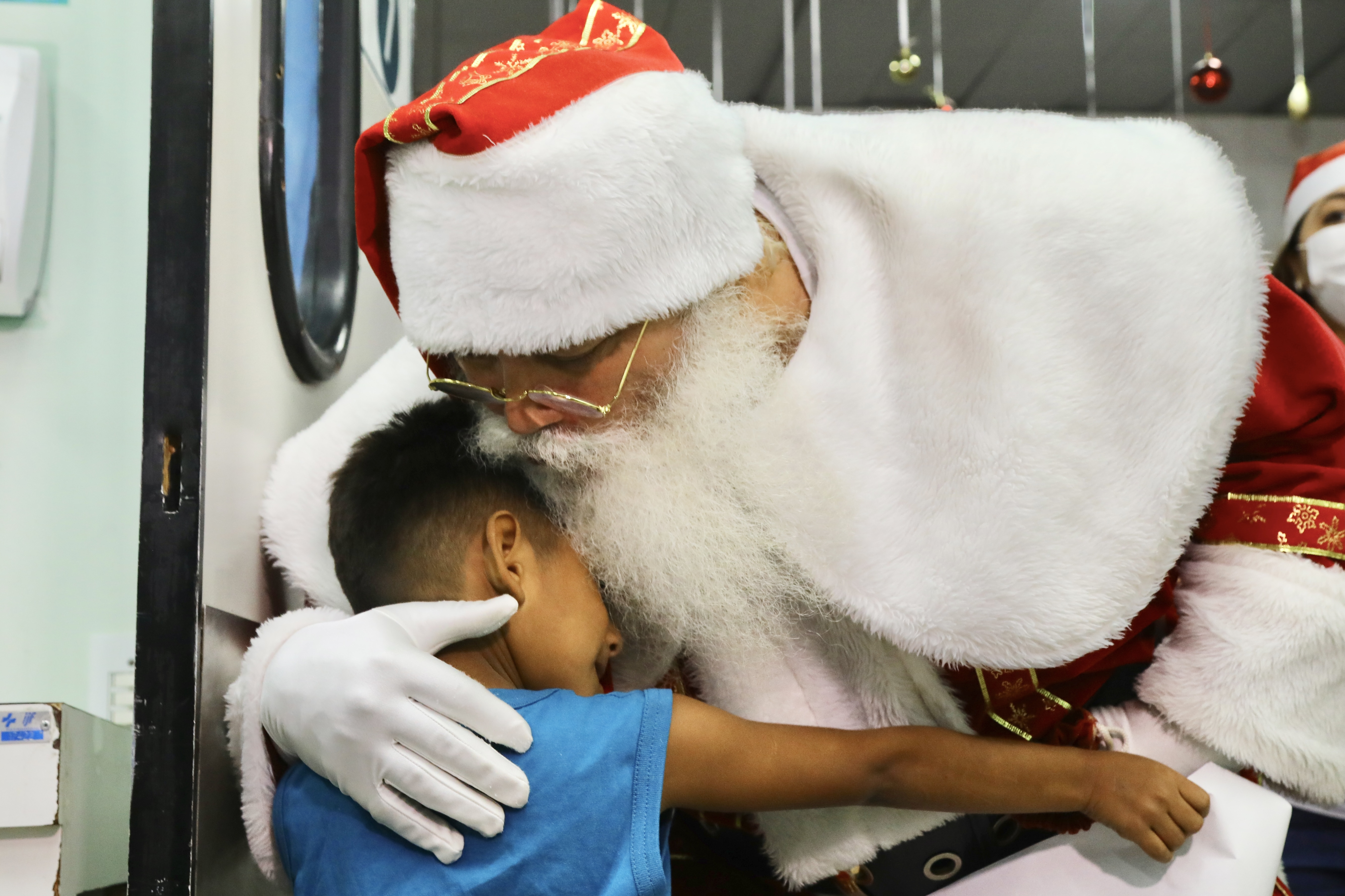 Natal: crianças internadas no IJF recebem presentes e visita do Papai Noel nesta quinta-feira (18/12