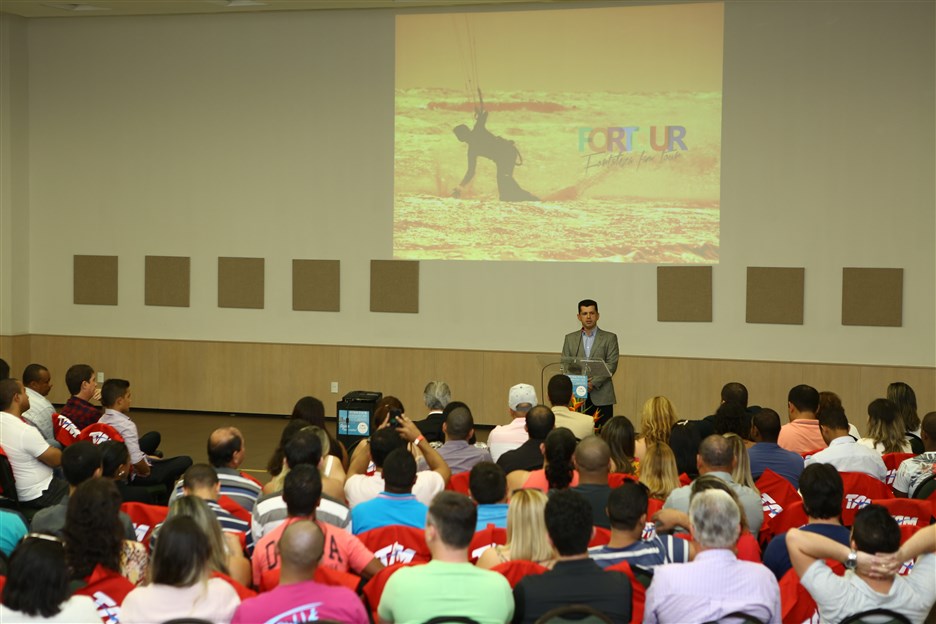 Durante a programação, são realizados treinamentos, visitas técnicas, palestras, rodada de negócios, exposições e degustação gastronômica