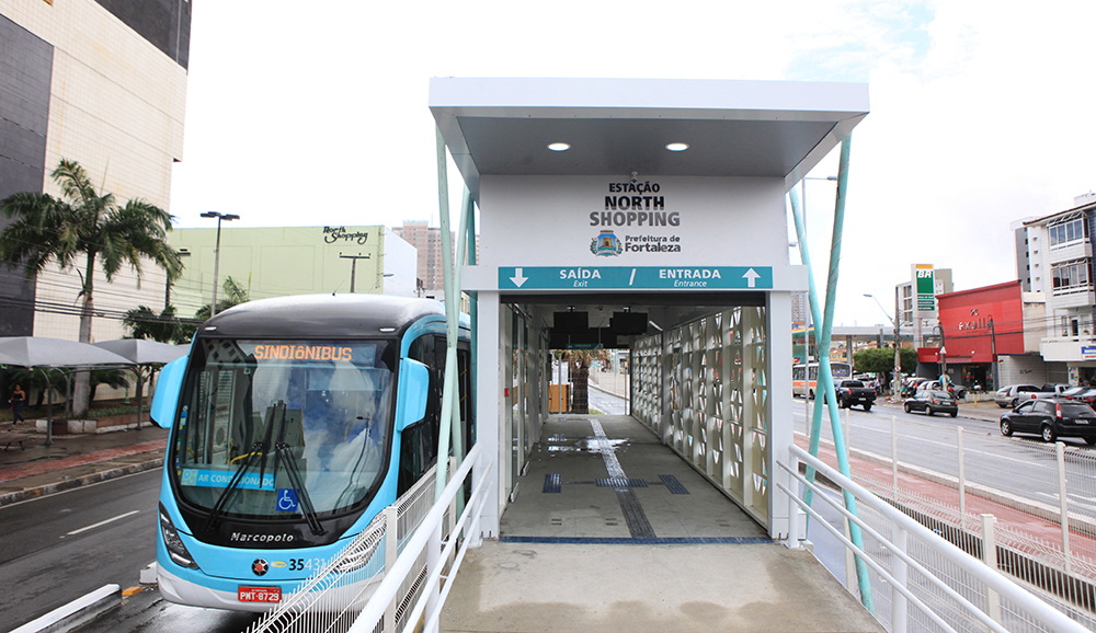 O corredor Antônio Bezerra/Centro é a primeira etapa do corredor Antônio Bezerra/Papicu, que terá extensão total de 17,4km (Foto: Marcos Moura)