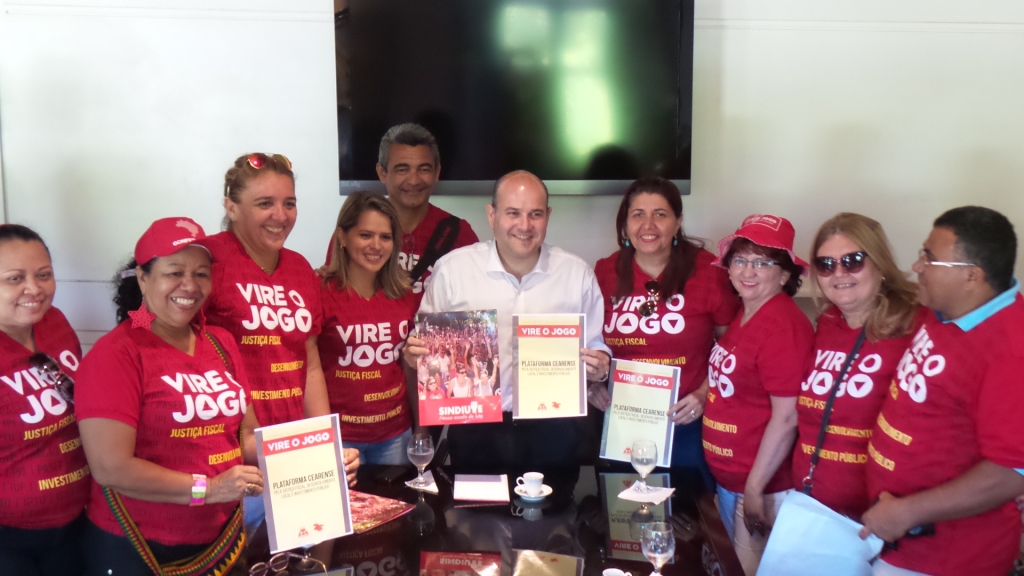 A reunião foi realizada na tarde desta quarta-feira (11/11), no Paço Municipal