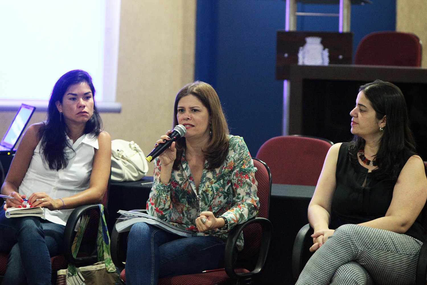 O Projeto foi apresentado para representantes das secretarias municipais em reunião no Paço Municipal (Foto: Marcos Moura)