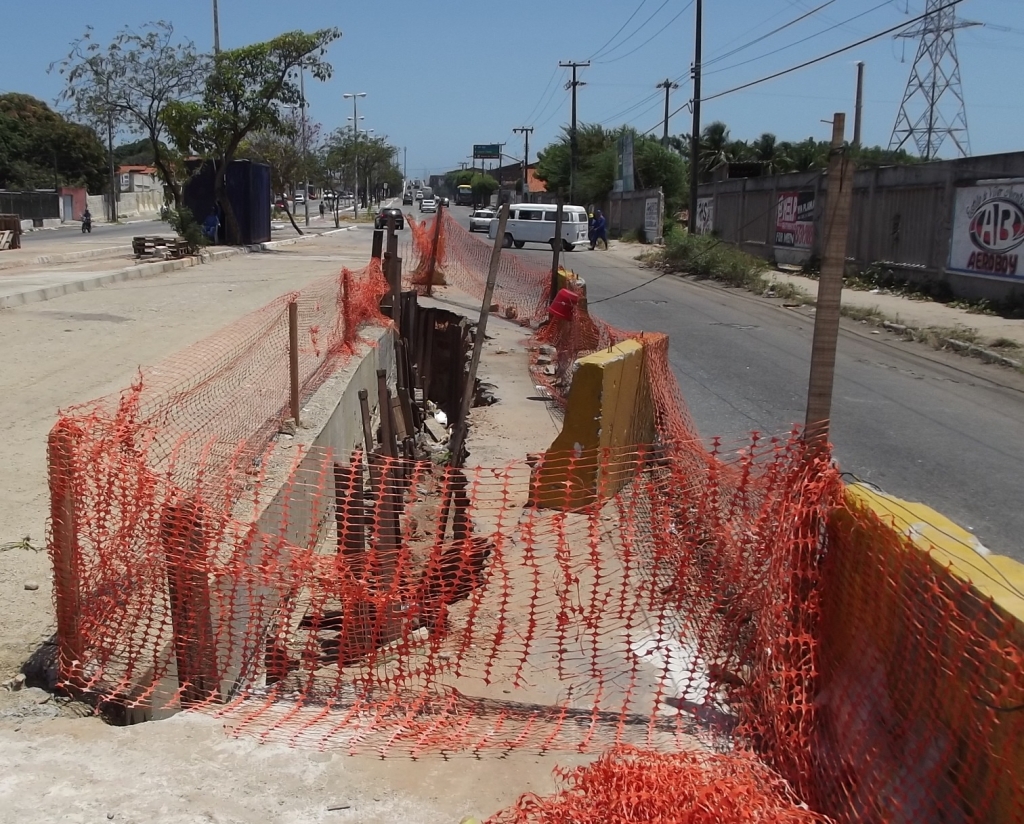 A reforma teve início na segunda-feira (09/10) e o prazo de conclusão é de uma semana