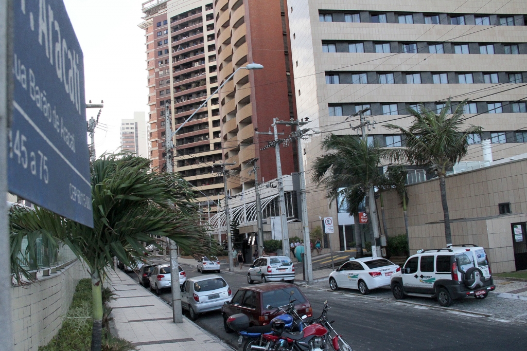 Os trabalhos envolvem a inversão de sentido nas ruas Torquato Aguiar, Barão de Aracati e Antônio Augusto, entre outras (Foto: Kaio Machado)