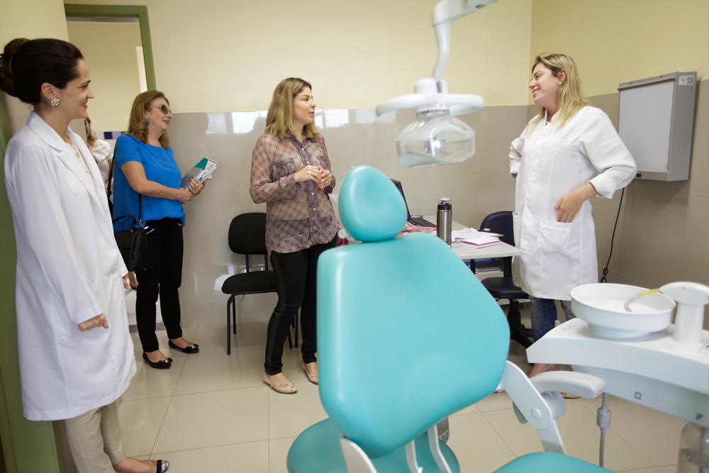 A ideia da Primeira-Dama é visitar todos os 92 postos de saúde da rede municipal e assim fortalecer a Rede de Atenção à Infância (Foto: Queiroz Netto)
