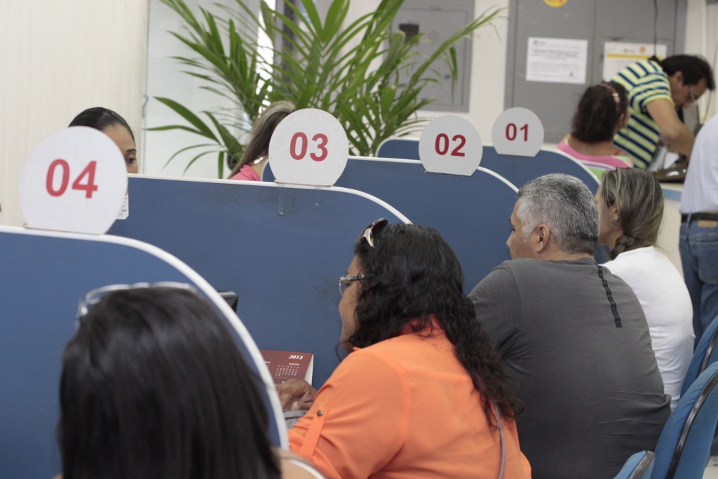 O Conselho julgará, em grau de recurso, ações administrativas impetradas pelo Procon Fortaleza a empresas, dentre outras funções (Foto: Igor de Melo)