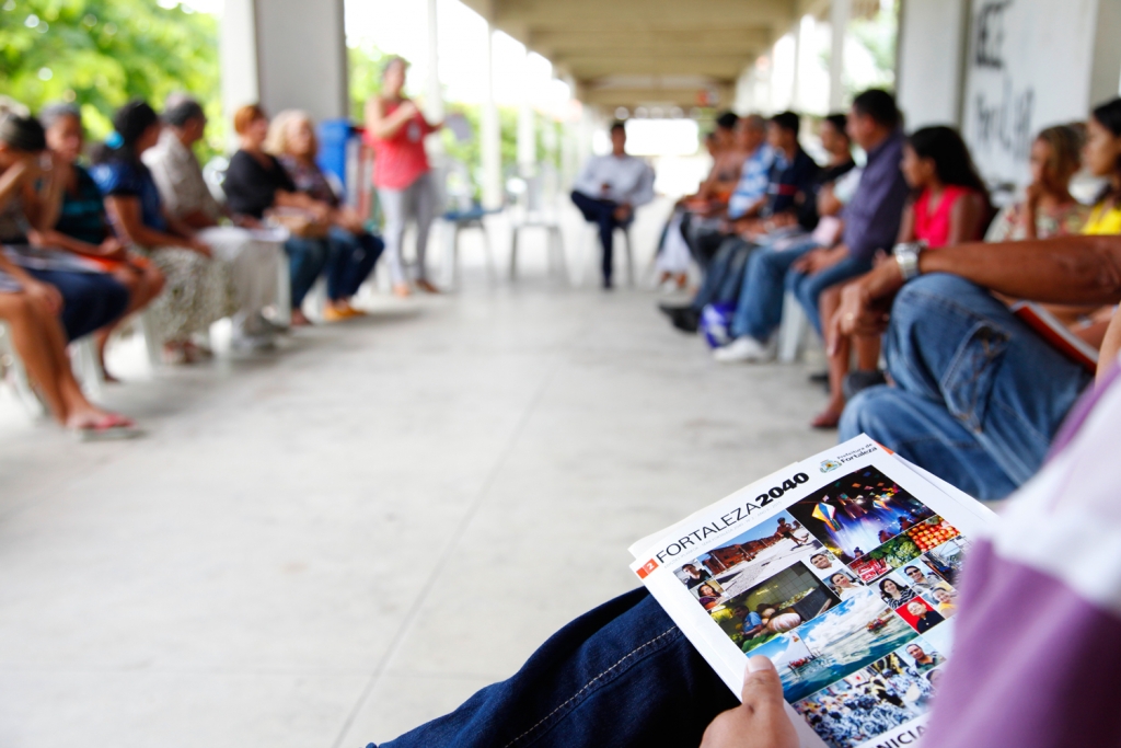 Os participantes recebem a cartilha
