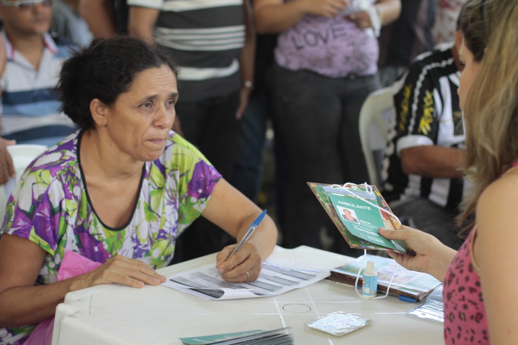 Foram ofertadas 150 vagas, divididas entre barracas fixas e vendedores itinerantes (Foto: Igor de Melo)