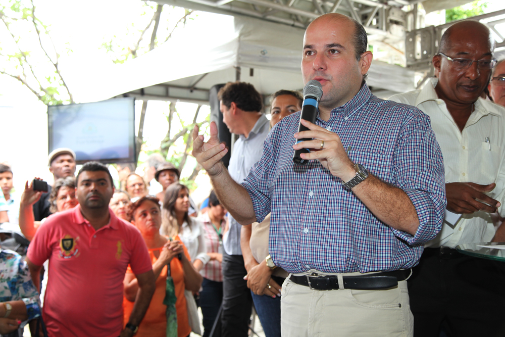 O Prefeito enfatizou que a construção do novo equipamento vem no contexto de uma ação integrada para revitalização da área (Foto: Queiroz Netto)