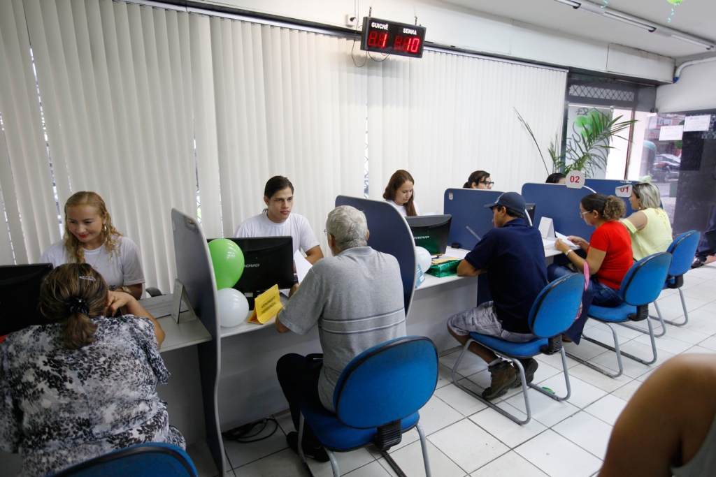 O consumidor dever ir à sede do Procon ou ao Procon Vapt-Vupt para assinar e comprovar a solicitação de parcelamento