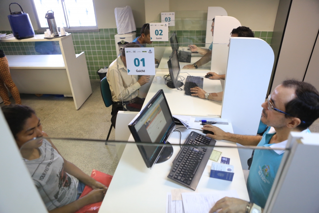 Durante as ações, a Setra disponibiliza à população atendimento do Sine Municipal, com encaminhamento para o mercado de trabalho