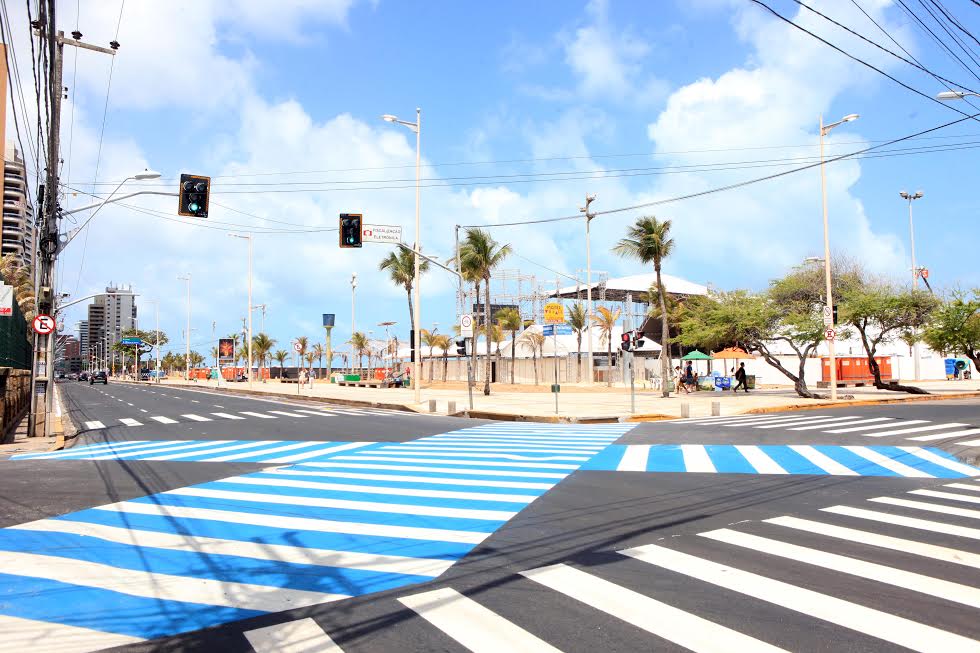 A partir das 7h, haverá coibição de estacionamento nas principais vias do entorno (Foto: Marcos Moura)