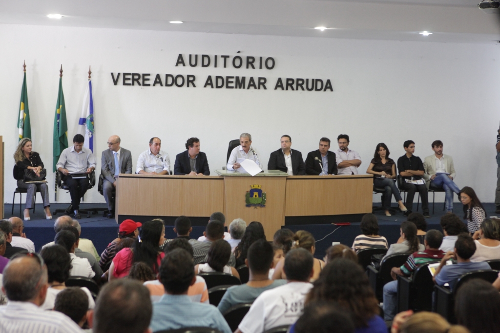 Essa foi a segunda audiência pública sobre o projeto de requalificação da Praça Portugal em duas semanas (Foto: Kaio Machado)