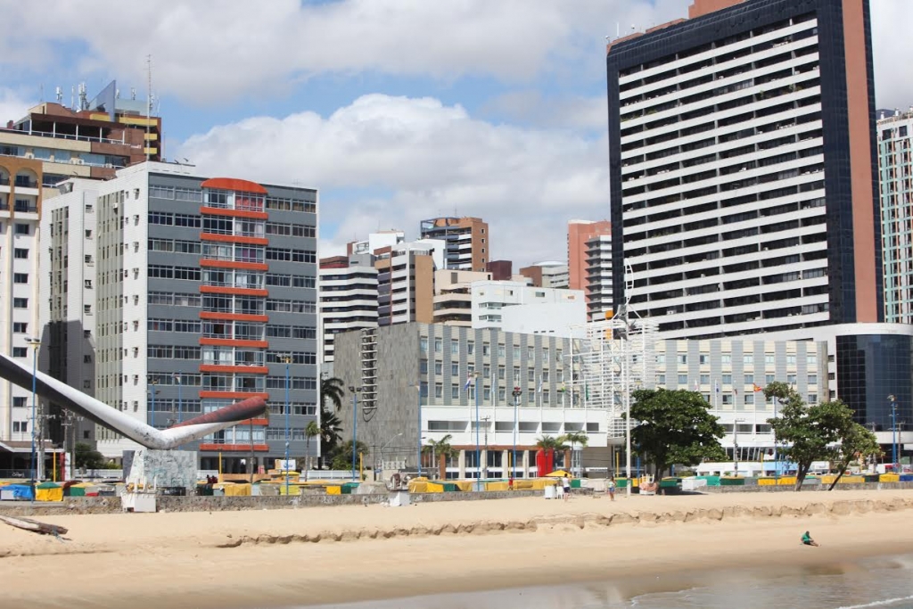 Além da hospedagem, restaurantes, locadoras de automóveis e outros serviços ligados ao turismo também se beneficiam pelo mercado da lua de mel