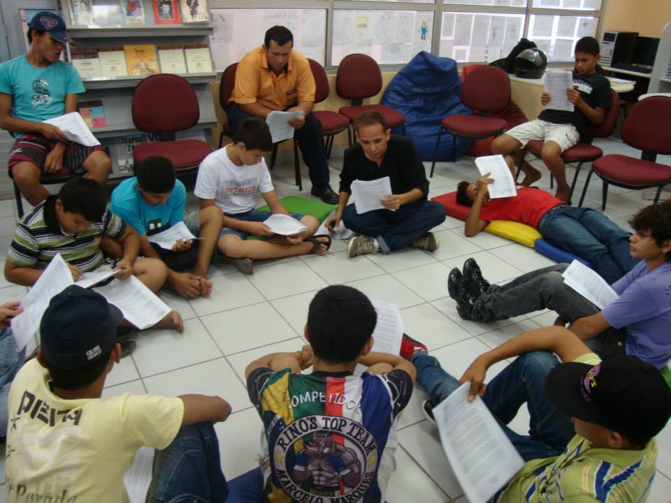 Entre os projetos disponibilizados nos três Cucas, o público participa de momentos que contemplam debates, palestras e trocas de experiências