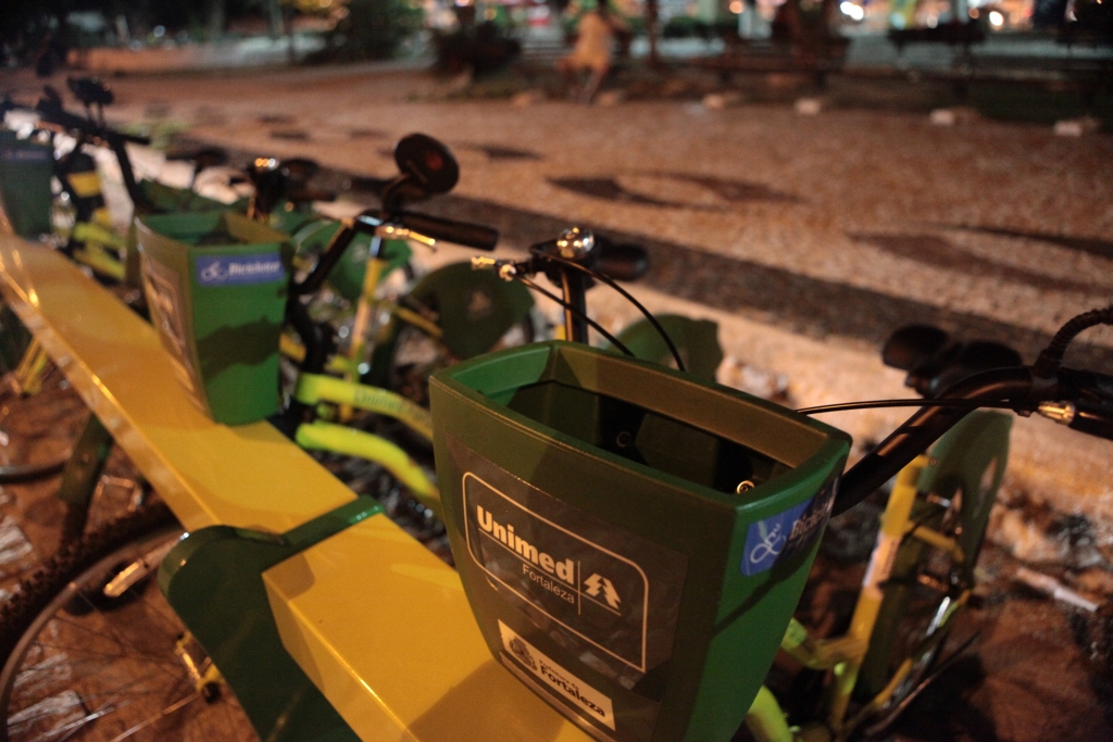 Fortaleza passa a ter 38 estações de compartilhamento, com um total de 380 bicicletas (Foto: Kaio Machado)