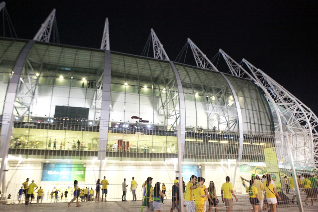 Os jovens vão atuar nas lanchonetes espalhadas pela Arena Castelão, nas mais diversas funções (Foto: Marcos Moura)