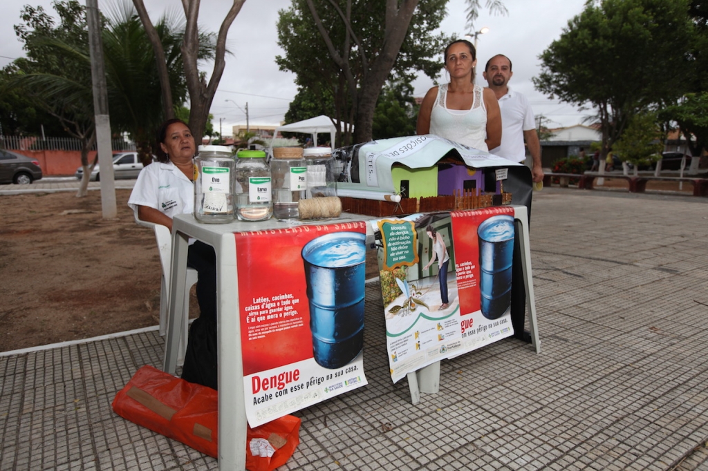 A operação faz parte do projeto semanal contra dengue e outros agravos, que vem sendo desenvolvido na Secretaria