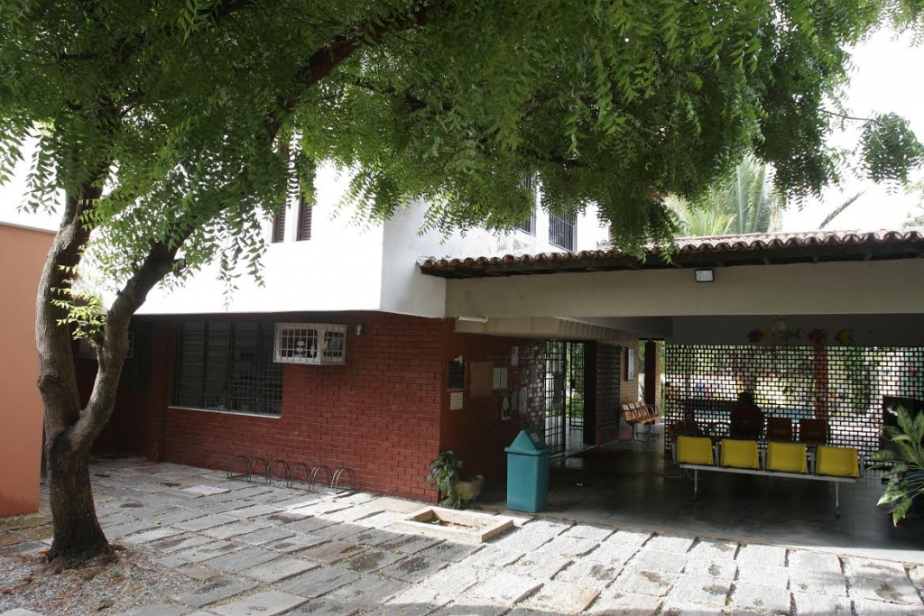 Os pacientes atendidos nos Caps são acompanhados por equipe multidisciplinar de profissionais (Foto: Marcos Moura)