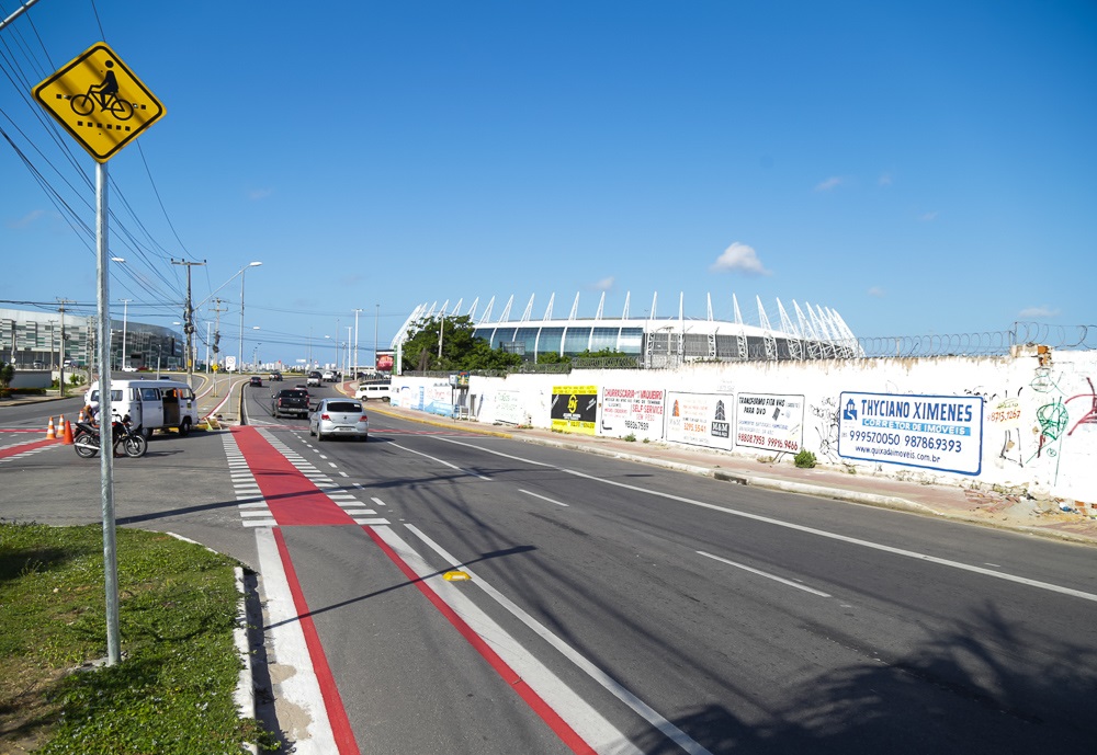 As primeiras providências adotadas se concentram na proibição de estacionamento ao longo das vias Alberto Craveiro, Paulino Rocha e Contorno