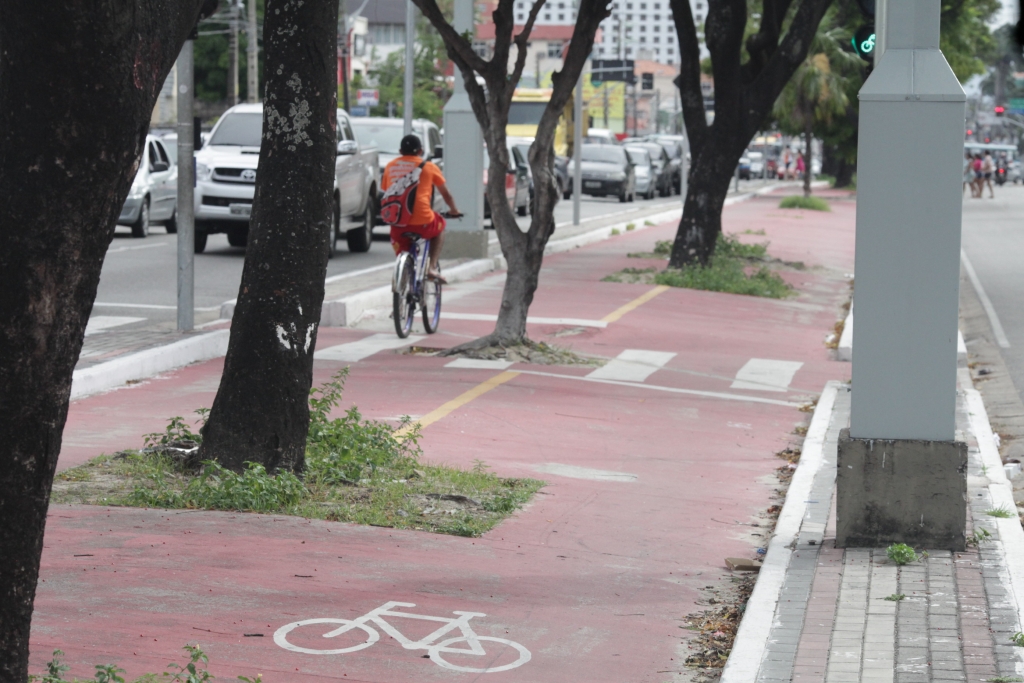 Além da rede cicloviária, o estudo deverá apontar os locais mais adequados para a implantação de estacionamentos para bicicletas (Foto: Kaio Machado)