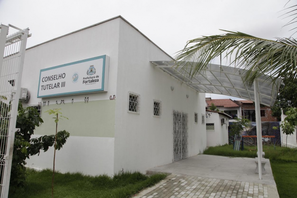 Os candidatos ao pleito deverão apresentar documento oficial de identidade com foto, válido em todo território nacional, que comprove identificação