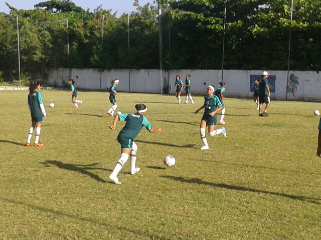 As convocadas para Seleção Brasileira embarcam neste domingo