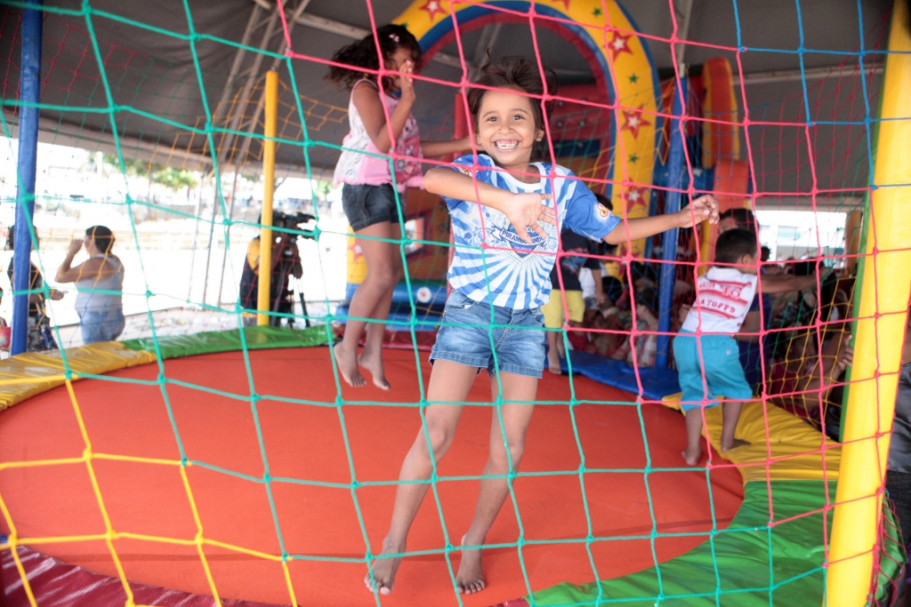 A programação inclui vacinação, brincadeiras para crianças e ações educativas