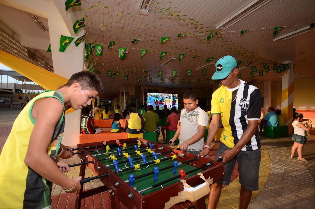 A Fan Cuca acontece nos três equipamentos da Rede Cuca, com transmissão dos jogos em telões e programação musical com DJs e bandas locais