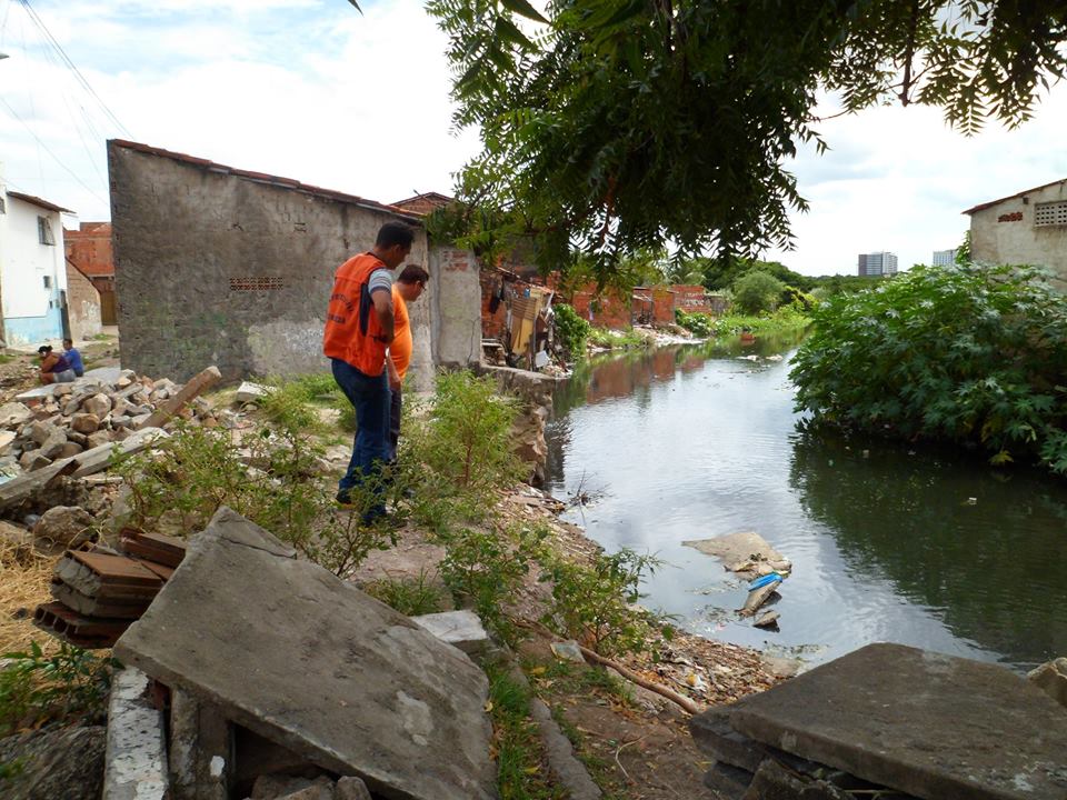 Na última sexta-feira, os técnicos estiveram no Canal da Bela Vista entre a Rua Tim Maia e Rua Lorena