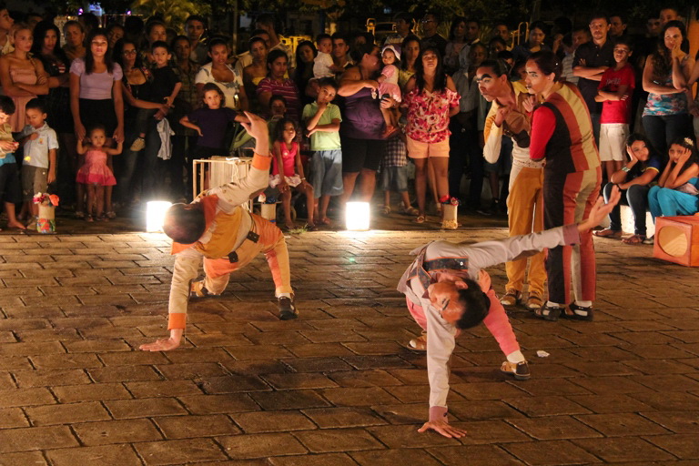 O espetáculo Do Repente é uma parceria do projeto Palco Giratório, do SESC (Foto: Divulgação)
