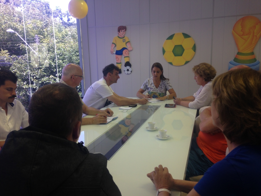 A secretária Extraordinária da Copa, Patrícia Macêdo, se reuniu nessa sexta (27/06) com representantes do Consulado da Holanda