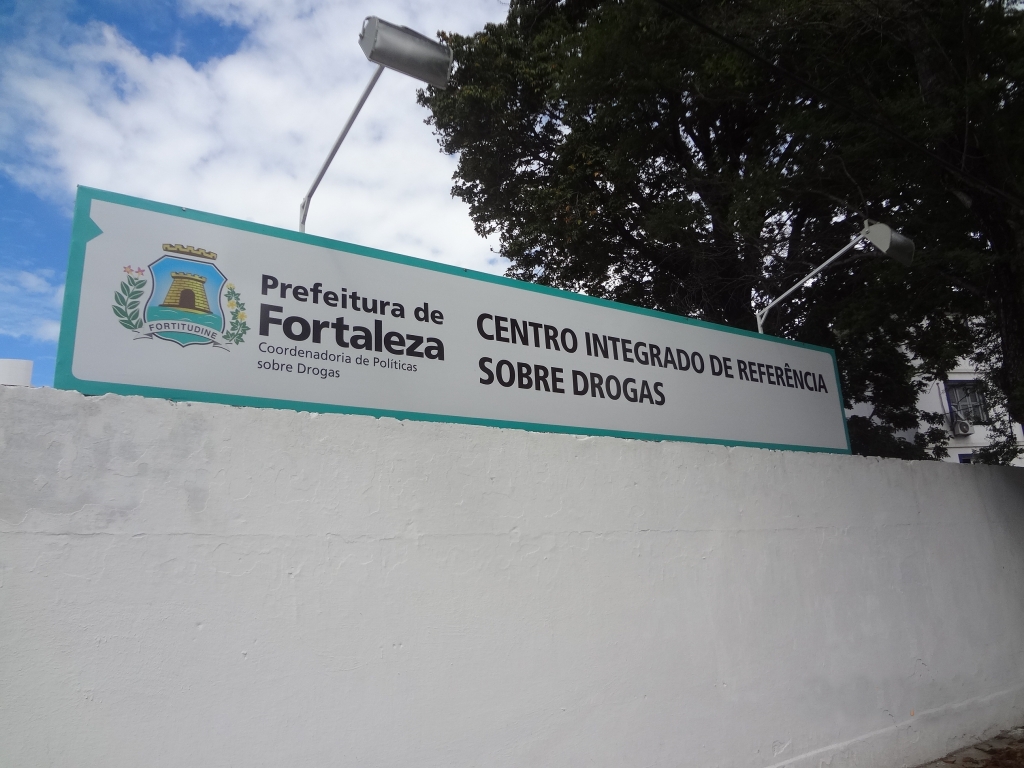 Uma das medidas é o encaminhamento de dependentes químicos para os Centros de Atenção Psicossociais Álcool e Drogas distribuídos na cidade