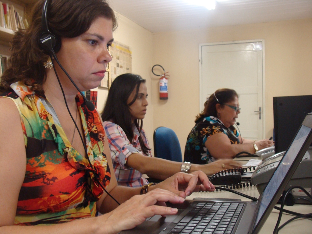 O serviço surgiu da ideia de ajudar qualquer pessoa que tivesse dificuldades ou curiosidades sobre como utilizar a língua portuguesa